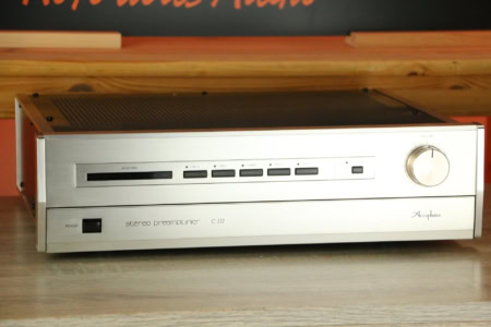 Accuphase C-222